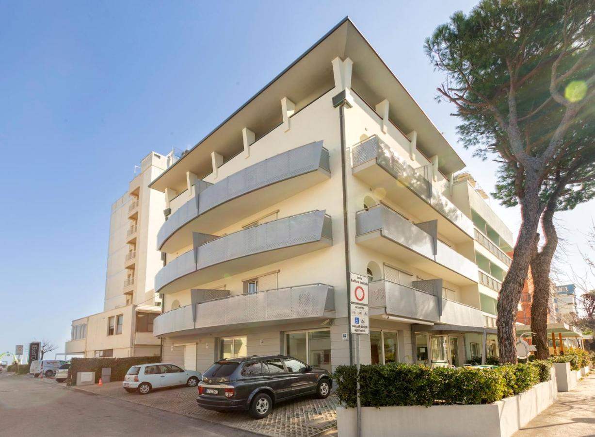 Residence Marittimo Riccione Zewnętrze zdjęcie
