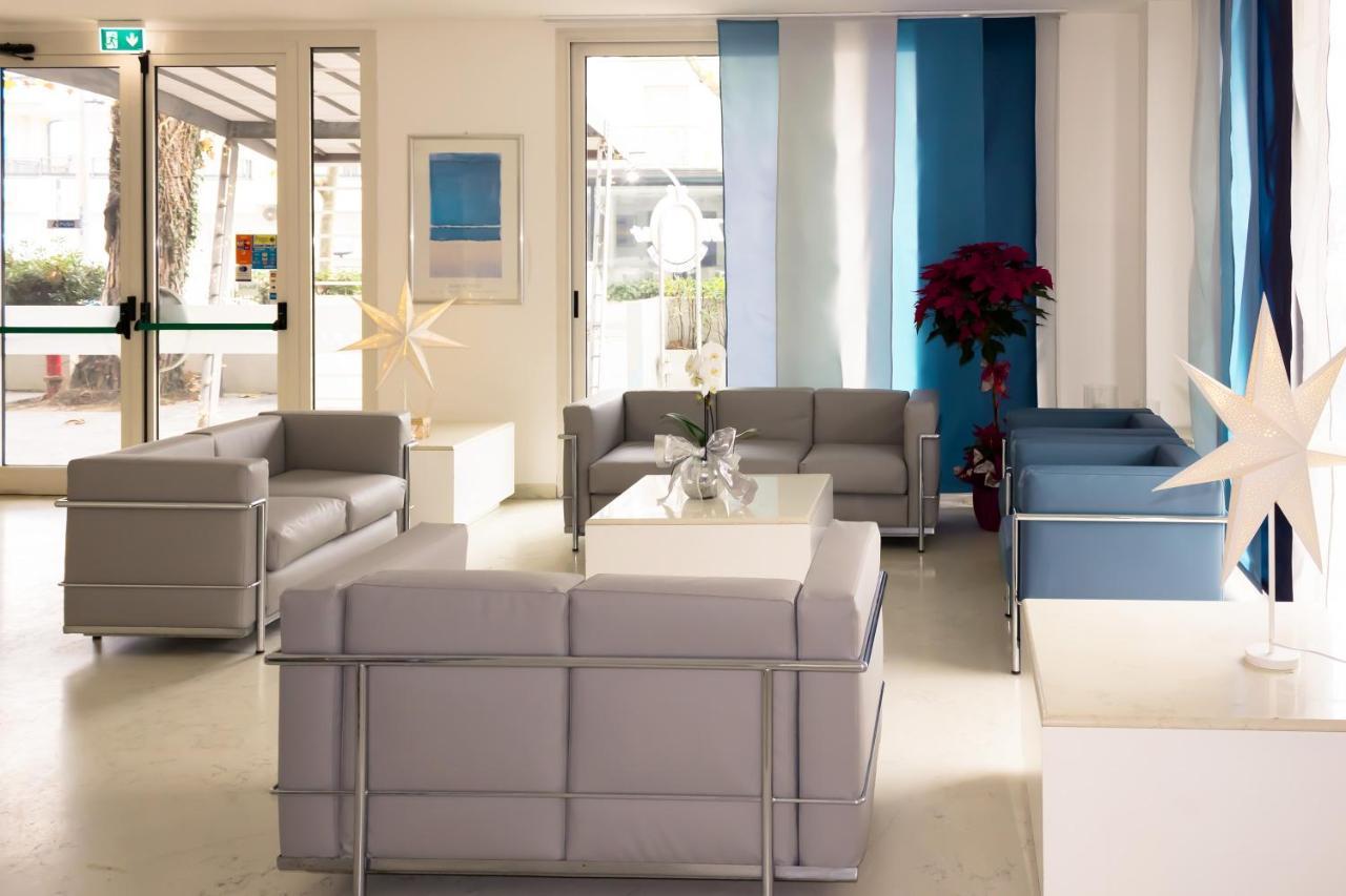 Residence Marittimo Riccione Zewnętrze zdjęcie